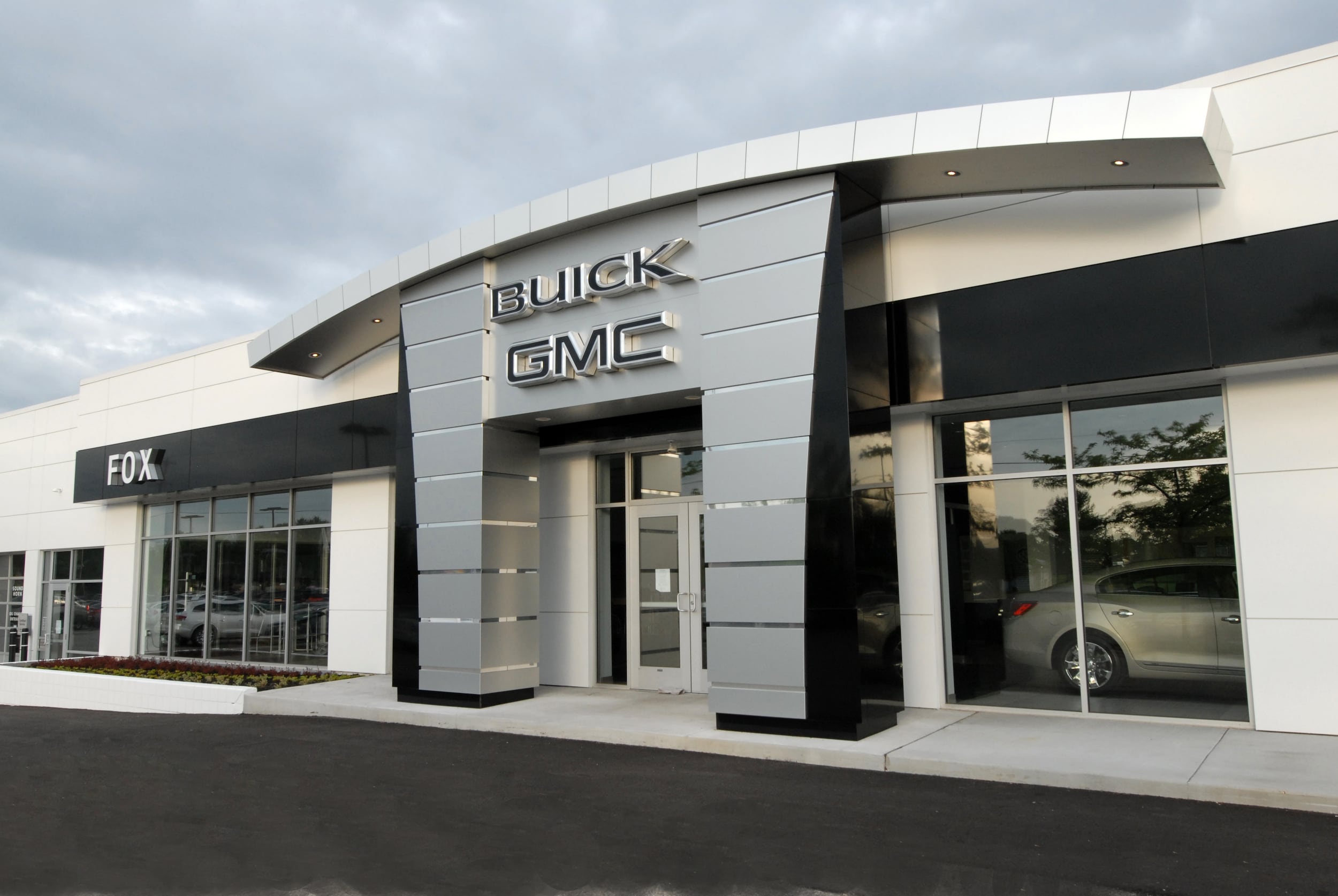 New GMC and Used Car Dealership in Comstock Park, MI Fox Buick GMC