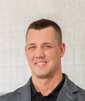 Staff member ADAM VERSLUIS from ID_b8c0e7c72768