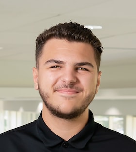 Staff member Shane Donaldson from ID_3f1154