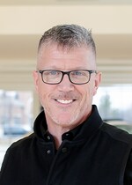 Staff member Alan Graham from ID_49ed2e