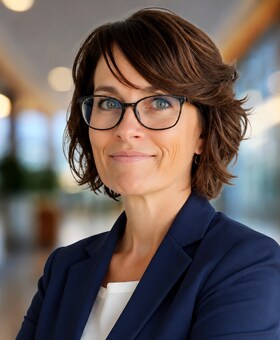 Staff member Brenda Rector from ID_49f29a