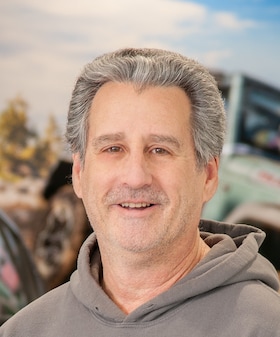 Staff member Dave Newlove from ID_e95386