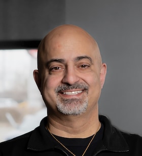 Staff member Issa Ismair from ID_8bb107