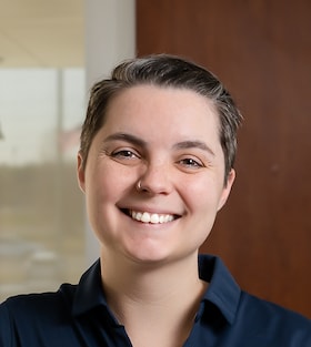 Staff member Samantha Sutton from ID_1df45e