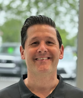 Staff member Andrew Vlisides from ID_fac003126c62