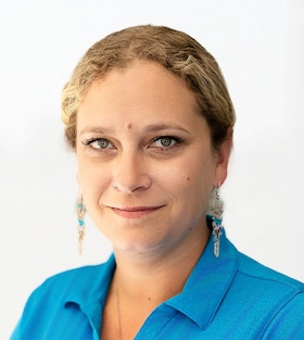 Staff member Kari Heyd from ID_8d342b55f9cc