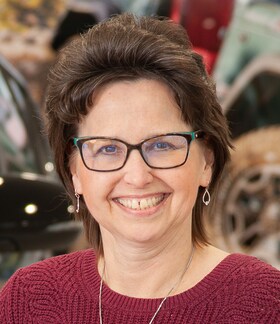 Staff member Dawn Shotwell from ID_639e9b