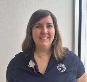 Staff member Sara Hurite from ID_881081
