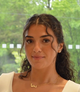 Staff member Dunia Arkoub from ID_044d7de5493b