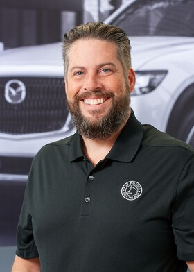 Staff member Brad Hemingway from ID_37a7484fd6bb