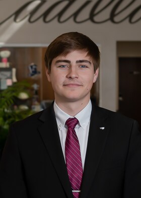 Staff member Matt Lee from ID_49c036