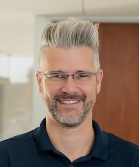 Staff member Steve Buckman from ID_1df45e