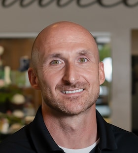 Staff member Tom Eller from ID_6ff08e