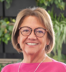 Staff member Dawn Heerema from ID_7c7b4e