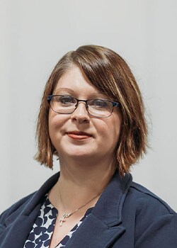 Staff member Alisa Anscomb from ID_7fc644