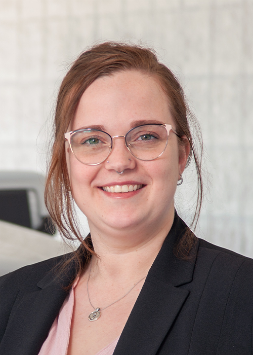 Staff member LIZZY GRACE from ID_25690a
