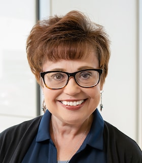 Staff member Diana Jarzynski from ID_5d5693