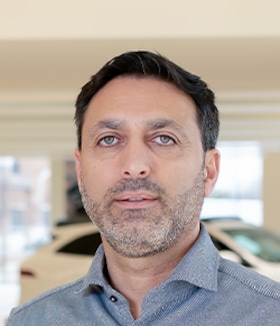 Staff member Robbie Ghanem from ID_2dc1ae