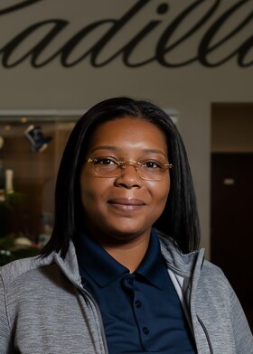 Staff member Aisha Harris from ID_453b6cc9cd76