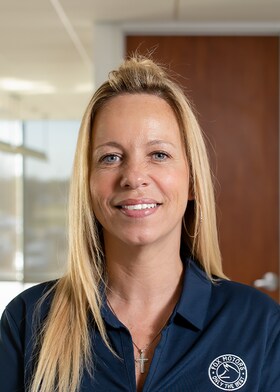 Staff member Lisa Williams from ID_07b4a7aab4f8
