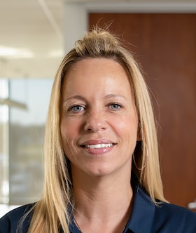 Staff member Lisa Williams from ID_2dce31