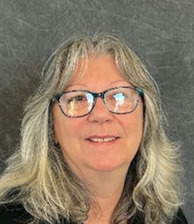 Staff member Donna Salter from ID_b67ab35b68d1