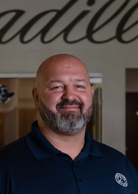 Staff member Derek Schema from ID_23850ed5ffa6