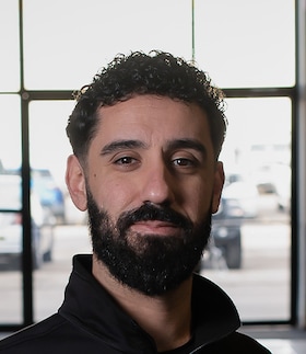 Staff member Anwar Saleh from ID_56f60c