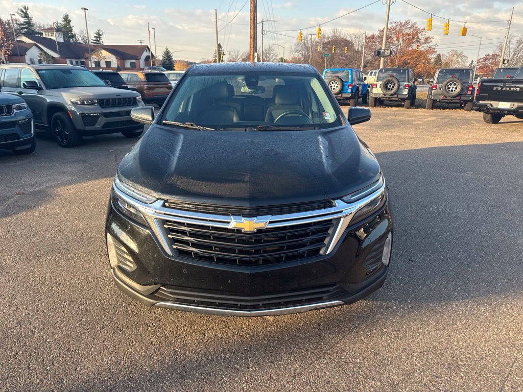 Used 2022 Chevrolet Equinox LT with VIN 3GNAXKEV3NL245764 for sale in Negaunee, MI