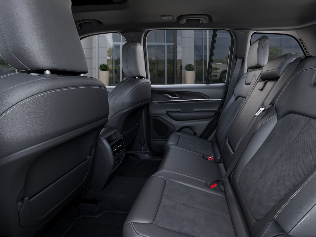2026 Jeep Grand Cherokee Laredo - Photo 23