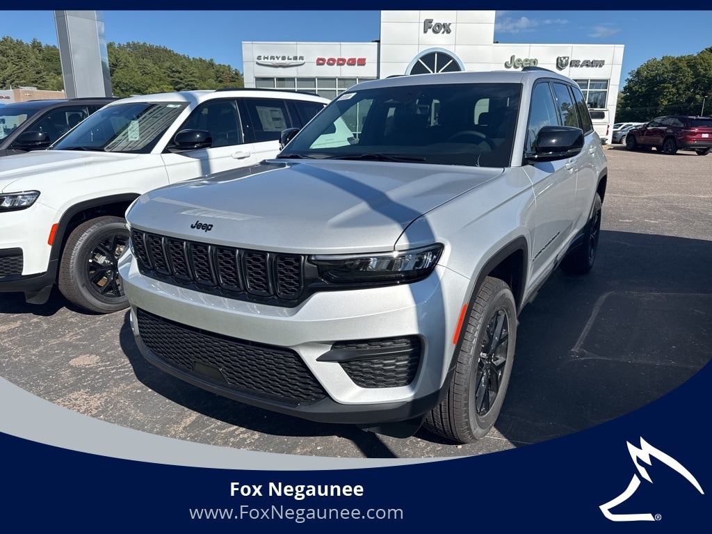 2025 Jeep Grand Cherokee ALTITUDE 4X4