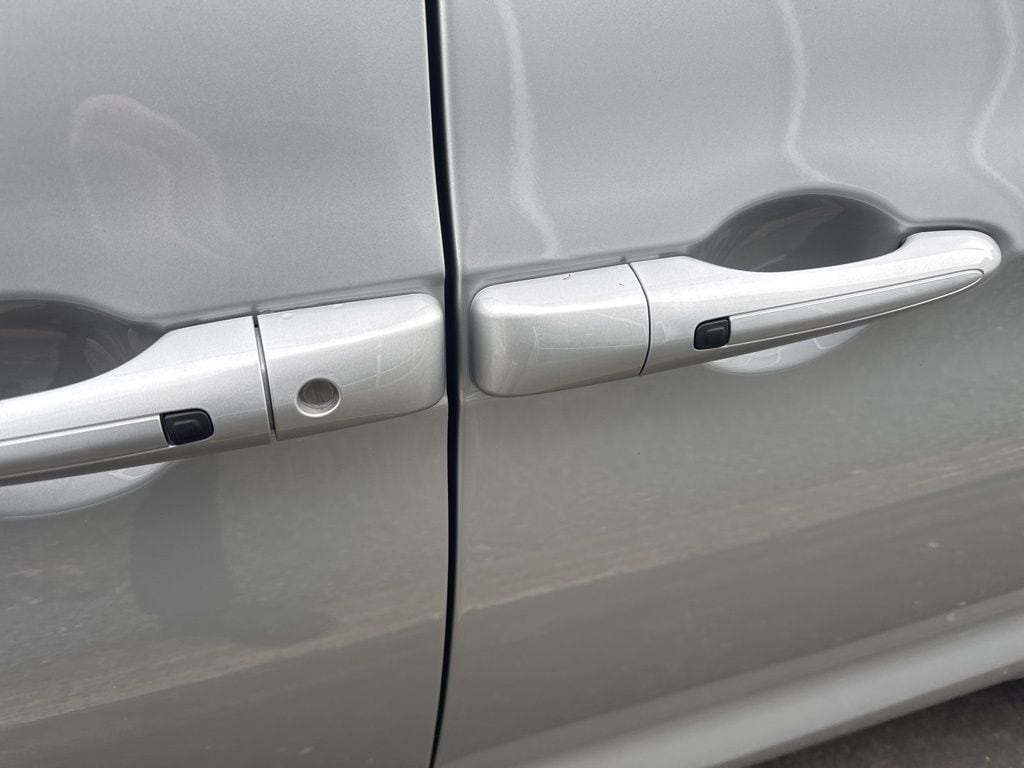 2026 Chrysler Pacifica Limited - Photo 7