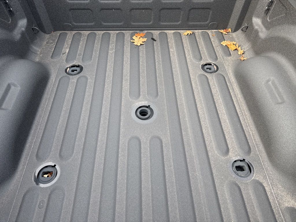 2026 RAM 3500 Laramie - Photo 18