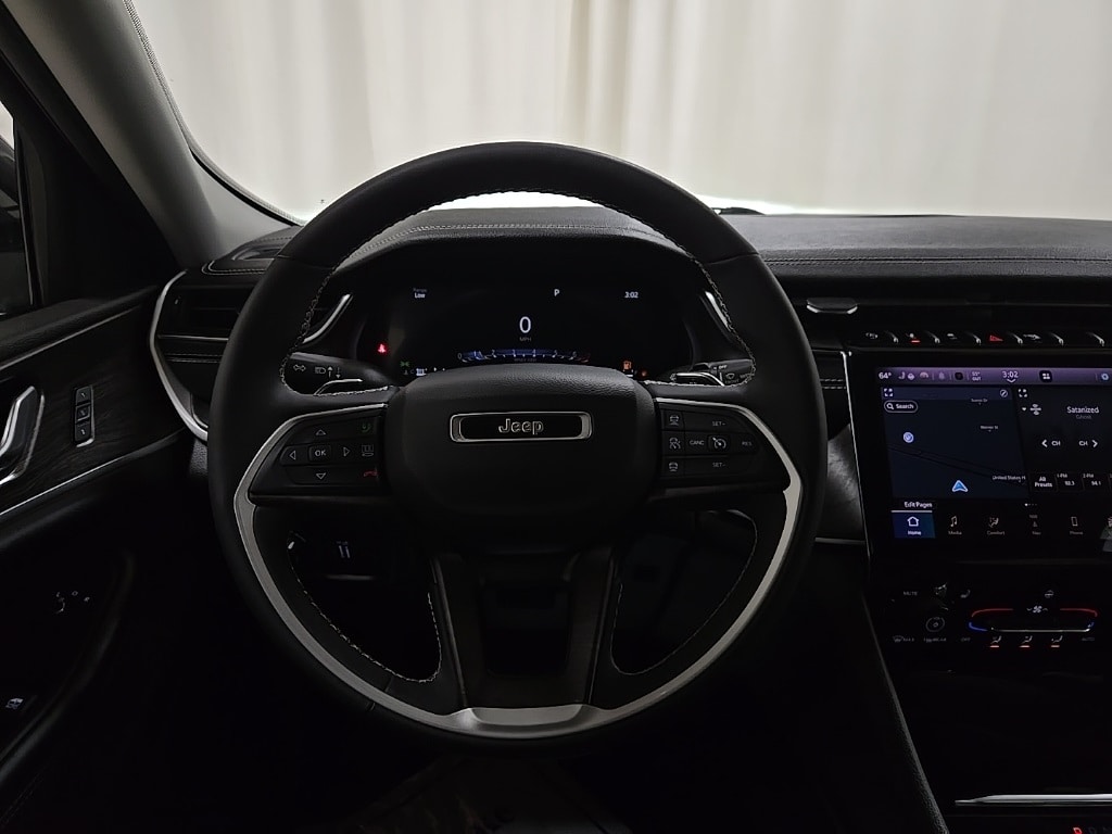 Used 2023 Jeep Grand Cherokee Limited SUV