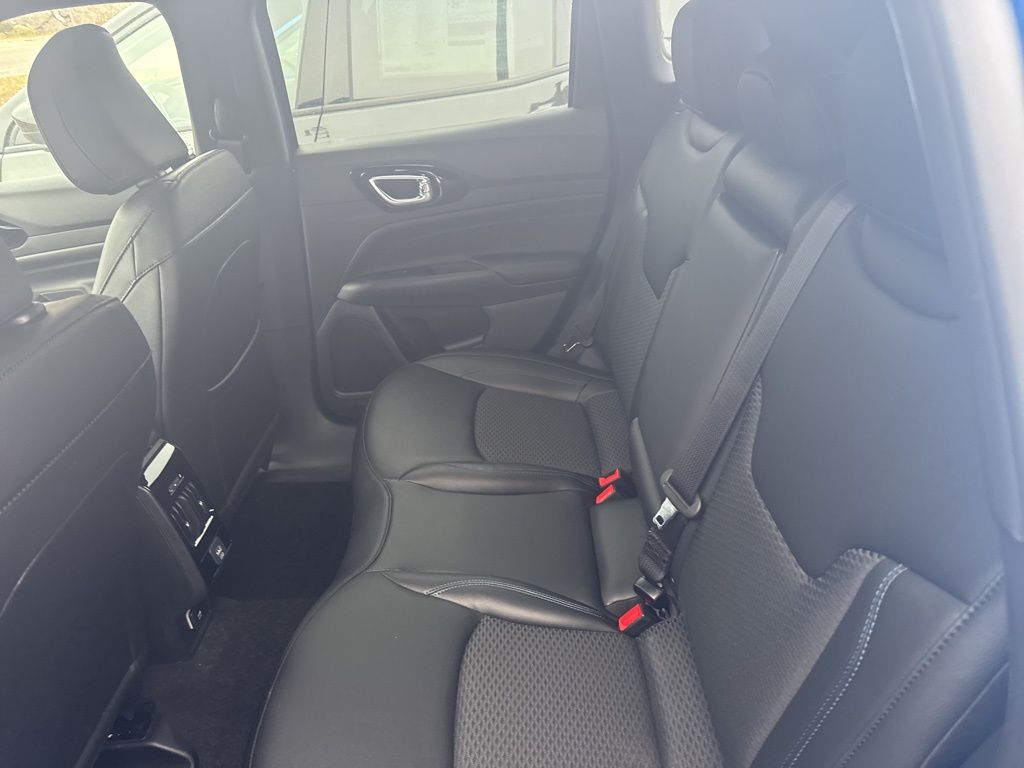 2026 Jeep Compass Altitude - Photo 10