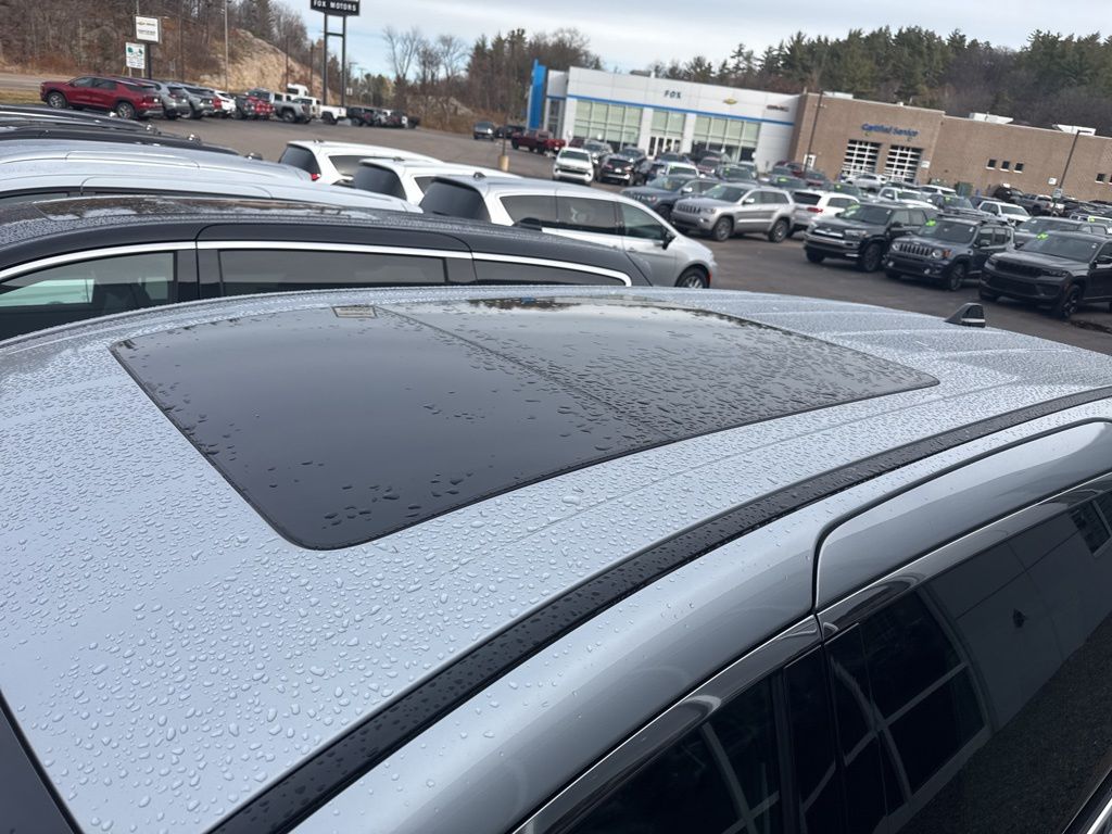2026 Chrysler Pacifica Limited - Photo 6