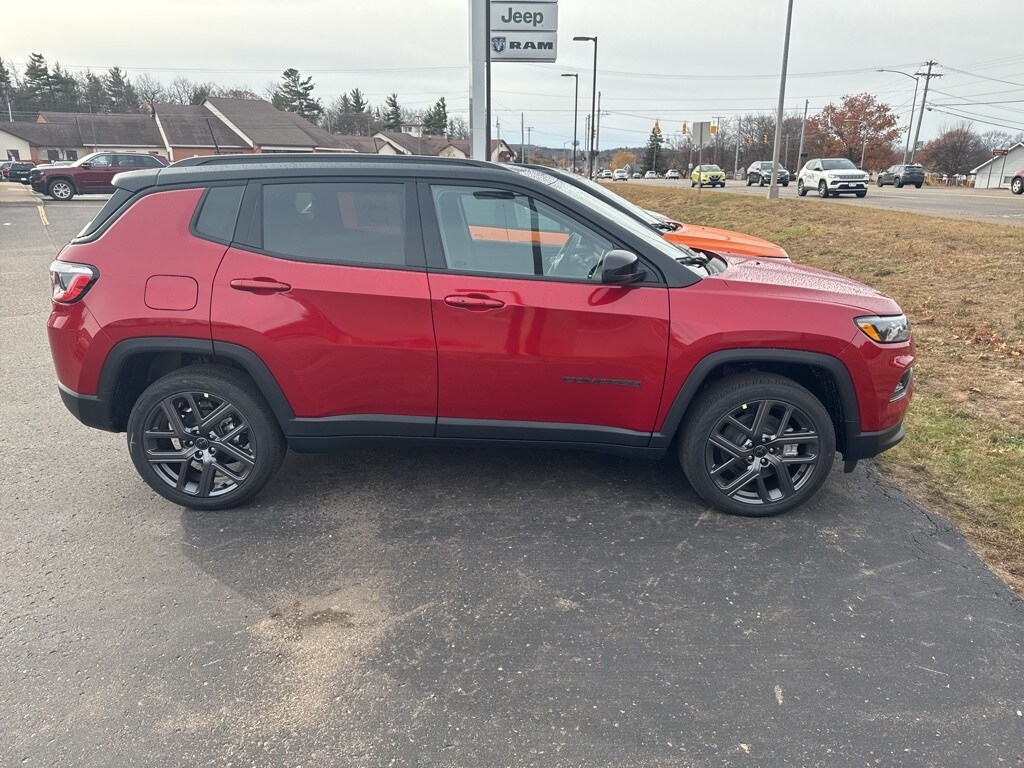 2026 Jeep Compass Limited Altitude photo 4