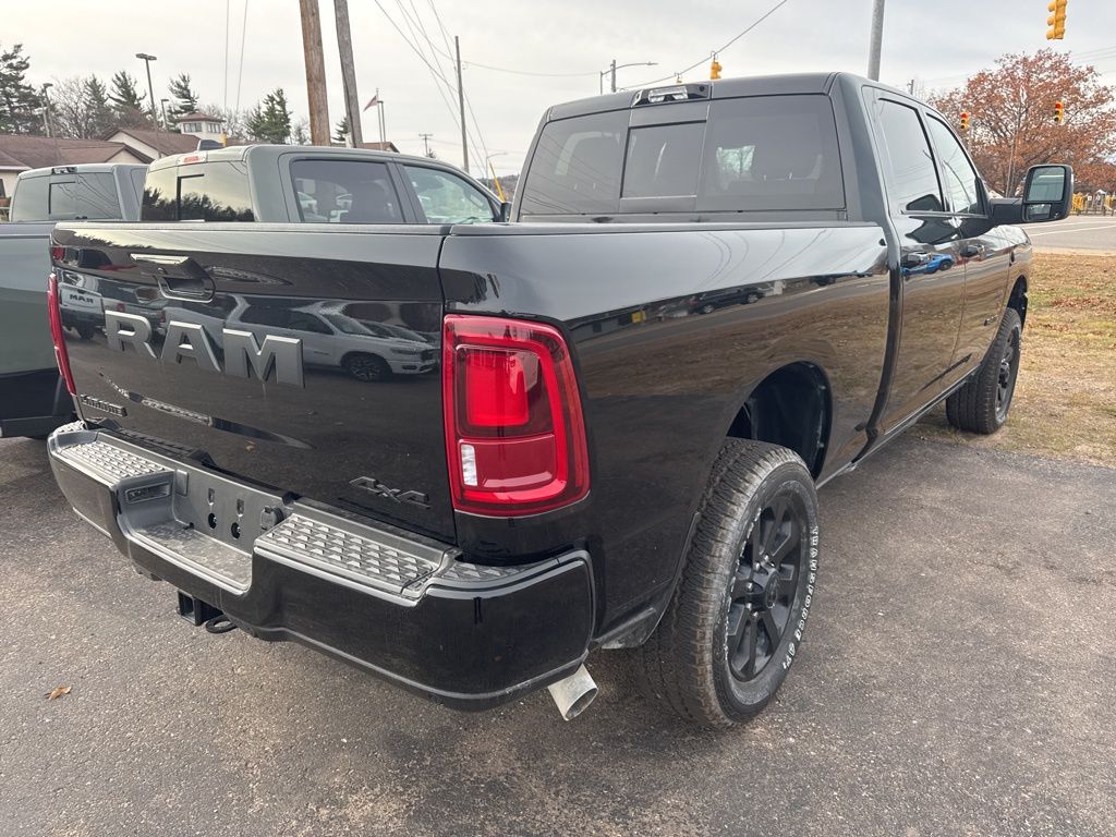 2026 RAM 3500 Laramie - Photo 16