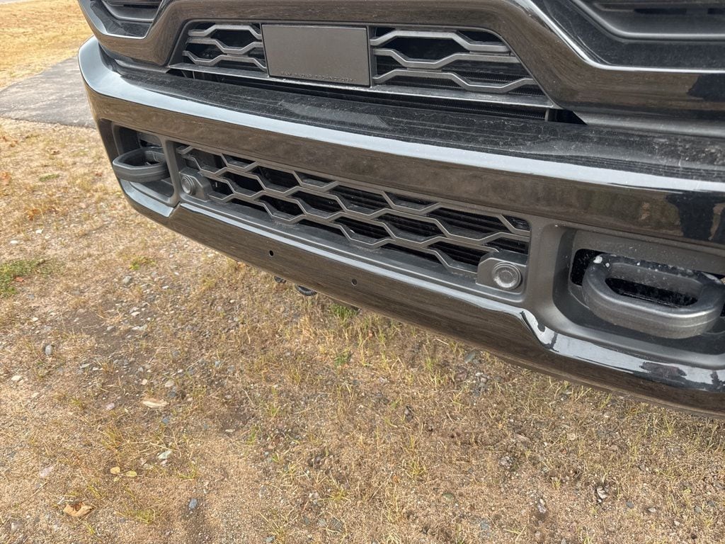 2026 RAM 3500 Laramie - Photo 6