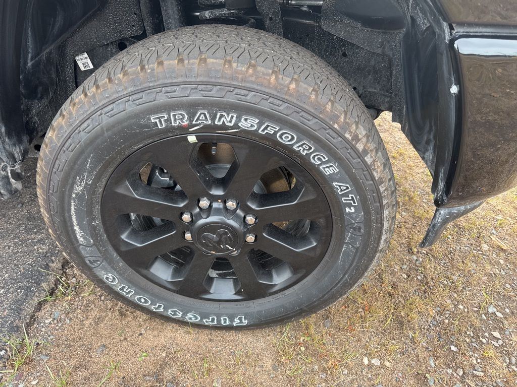 2026 RAM 3500 Laramie - Photo 8