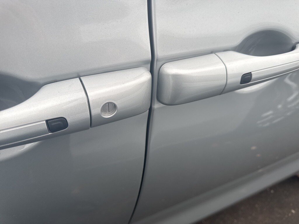 2026 Chrysler Pacifica photo 4