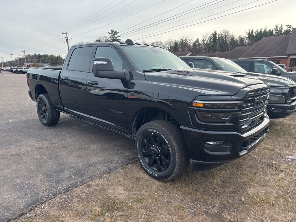2026 RAM 3500 Laramie - Photo 7
