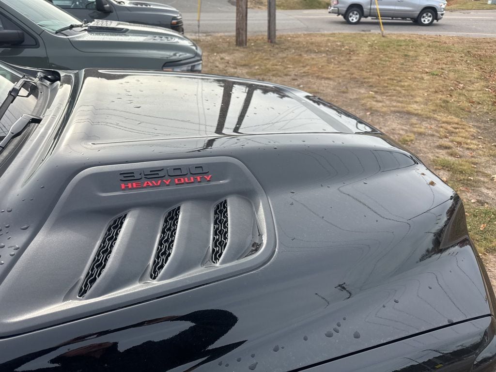 2026 RAM 3500 Laramie - Photo 11