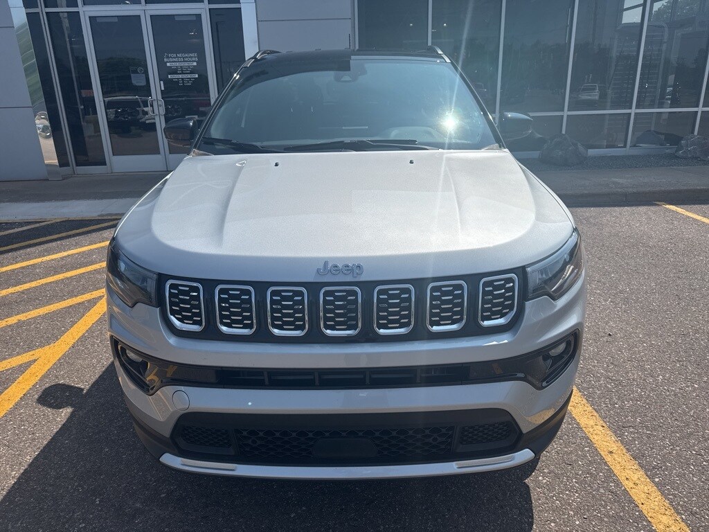 2025 Jeep Compass Limited photo 2