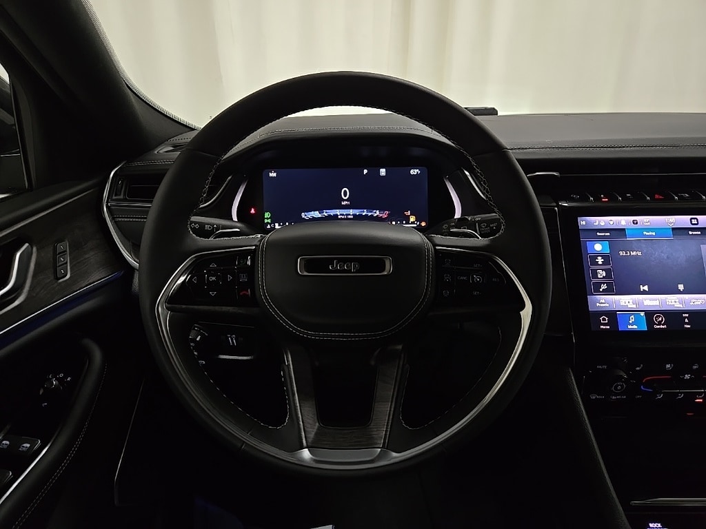 Used 2023 Jeep Grand Cherokee L Overland SUV