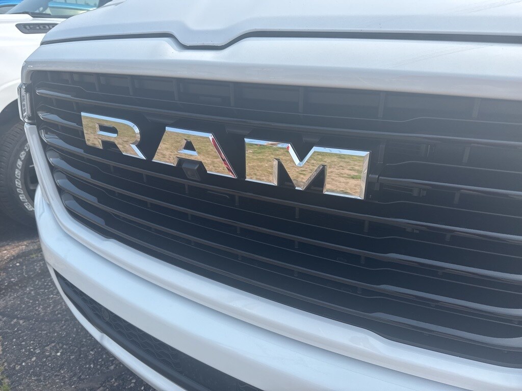 2026 Ram 1500 Laramie photo 2