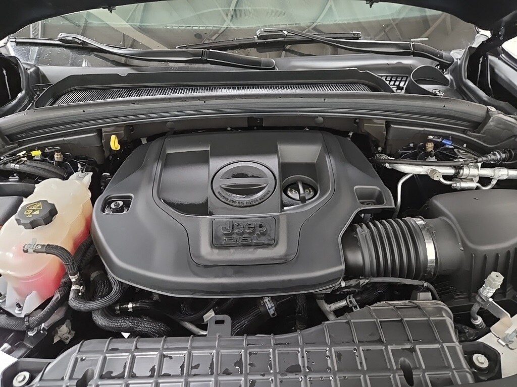 Used 2023 Jeep Grand Cherokee L Overland SUV