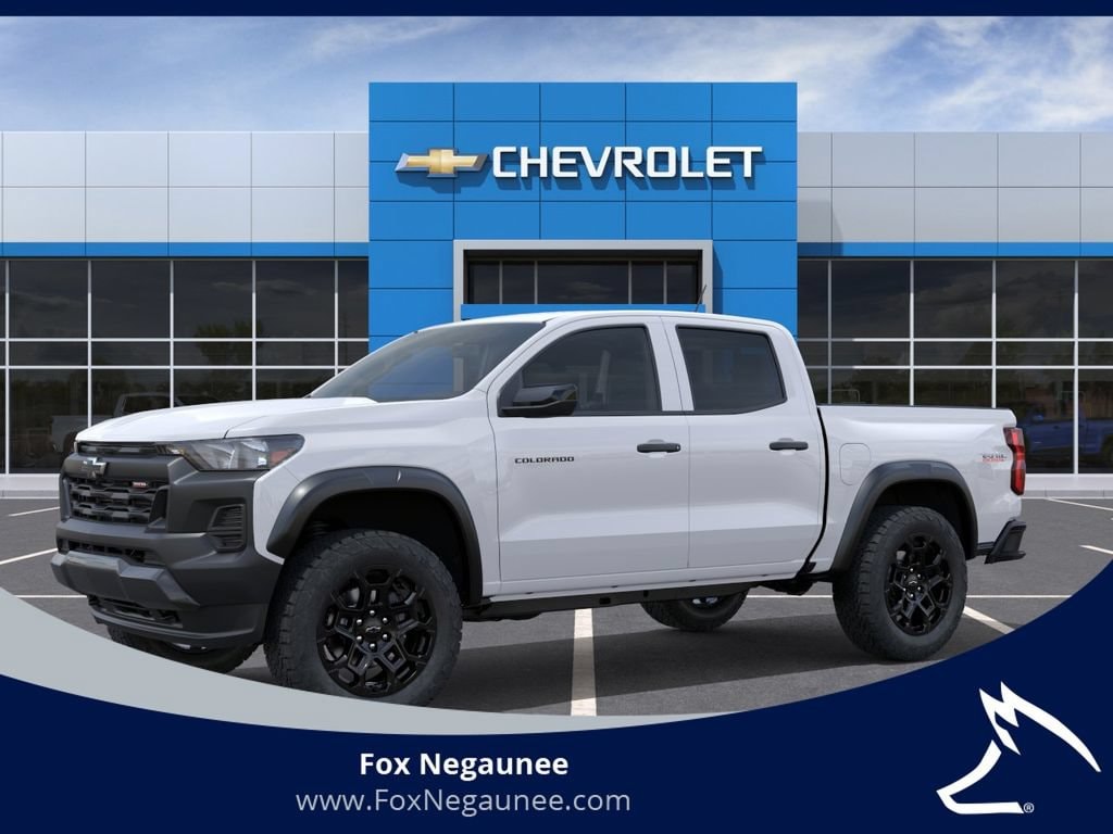 2026 Chevrolet Colorado Trail Boss - Photo 2