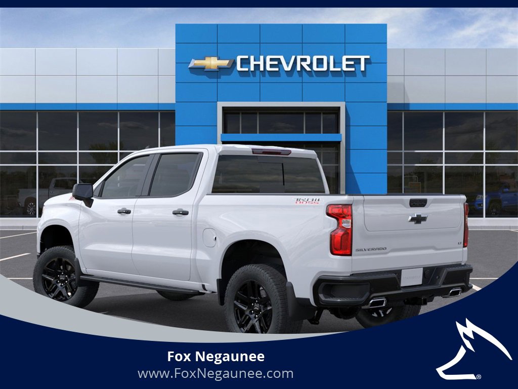 2026 Chevrolet Silverado Trail Boss LT photo 3