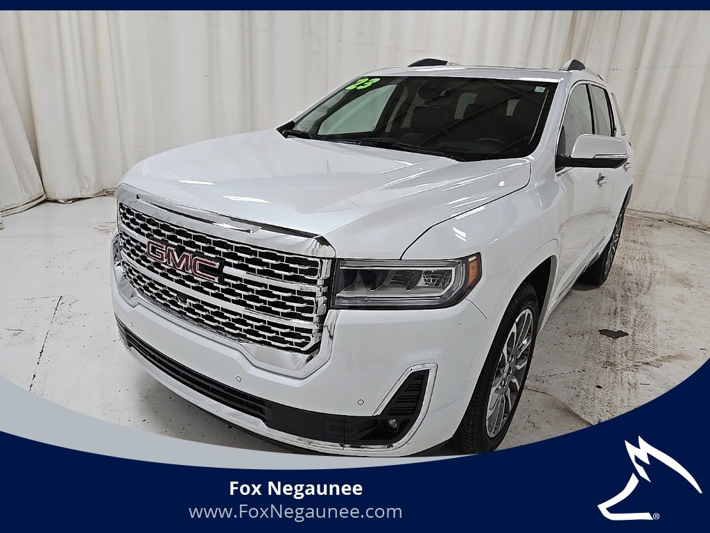 2023 GMC Acadia Denali's photo